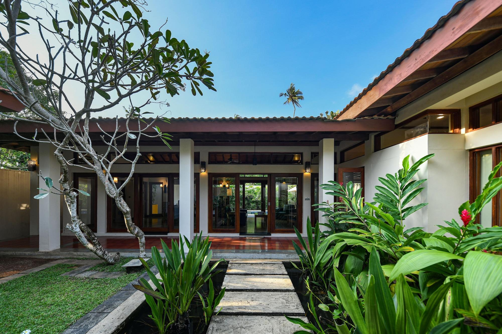 Serene Pavilions Wadduwa Exterior photo